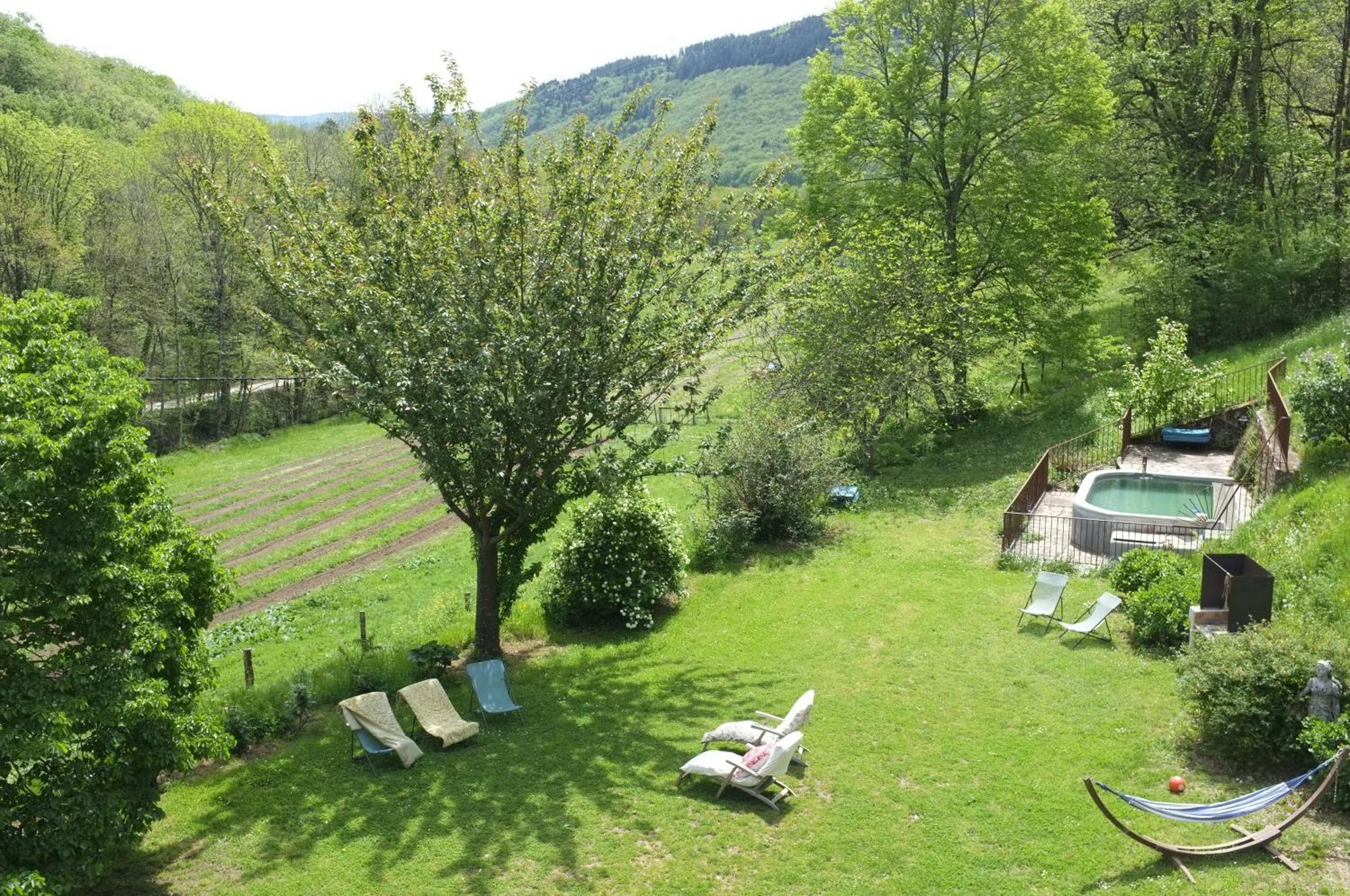 Nabat Le Haut, Chambre Et Table D'Hotes Courniou Exterior foto