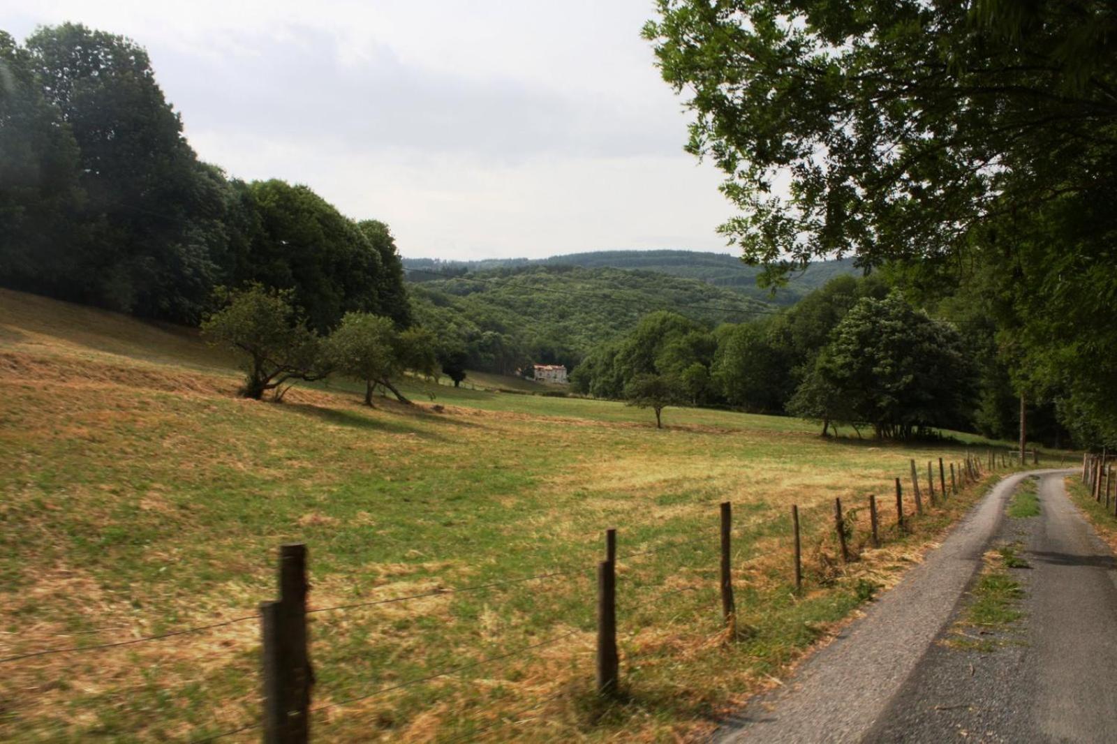 Nabat Le Haut, Chambre Et Table D'Hotes Courniou Exterior foto