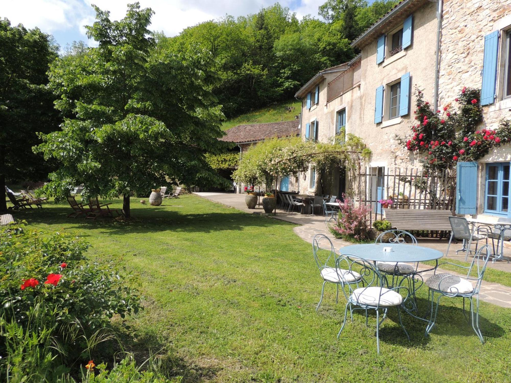 Nabat Le Haut, Chambre Et Table D'Hotes Courniou Exterior foto